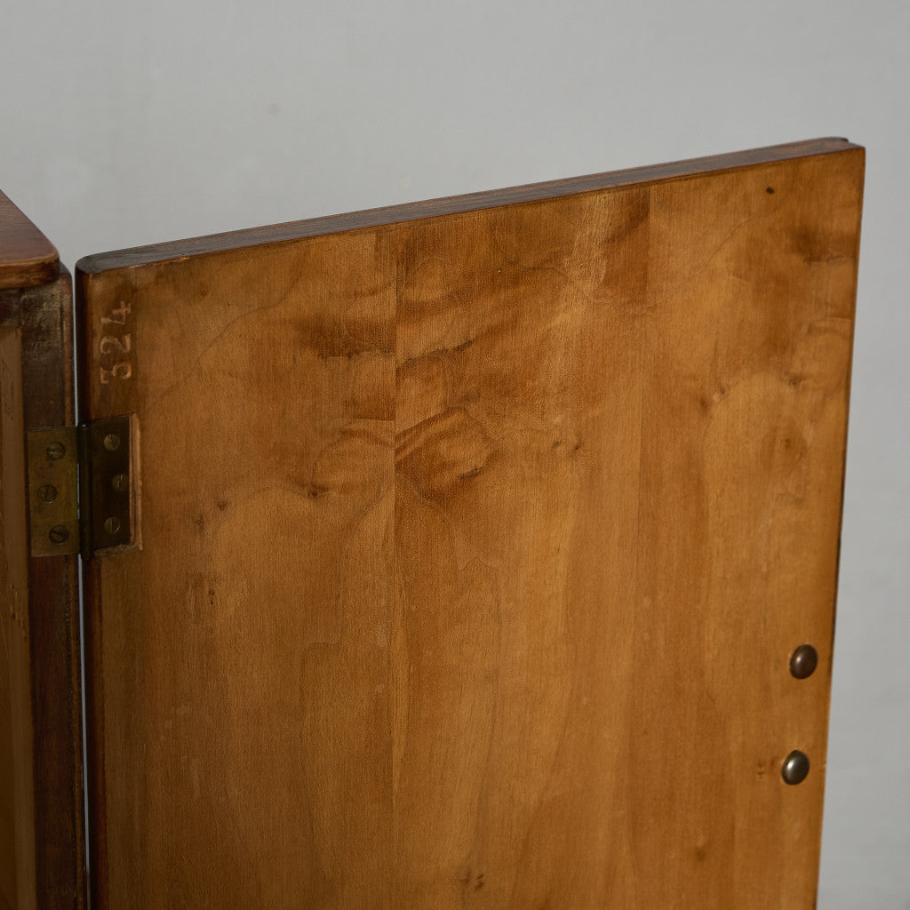 イギリス ヴィンテージ ワードローブ