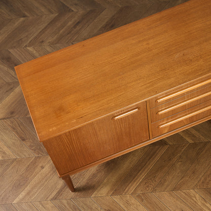 イギリス ヴィンテージ サイドボード