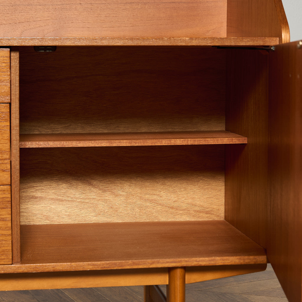 ヴィンテージ ハイサイドボード