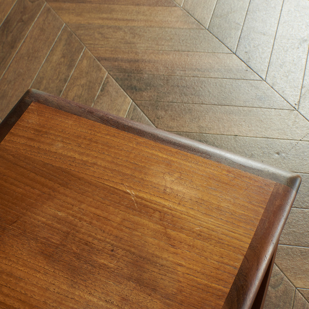 Astro セラミックタイルトップ ネストテーブル (3552D)