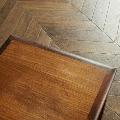 Astro セラミックタイルトップ ネストテーブル (3552D)