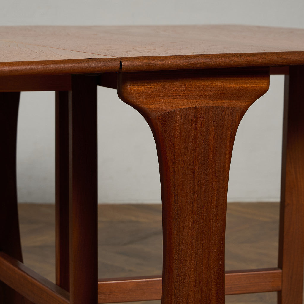 Fresco ドロップリーフ ゲートレッグテーブル