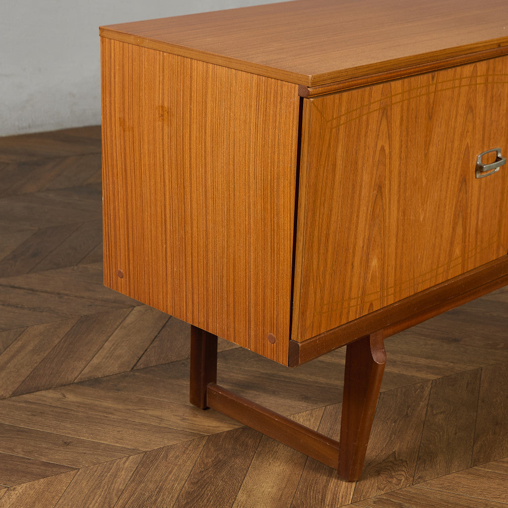 ヴィンテージ サイドボード