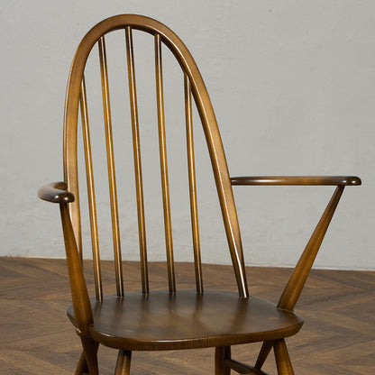 ヴィンテージ クエーカー アームチェア ラウンドゴールドラベル