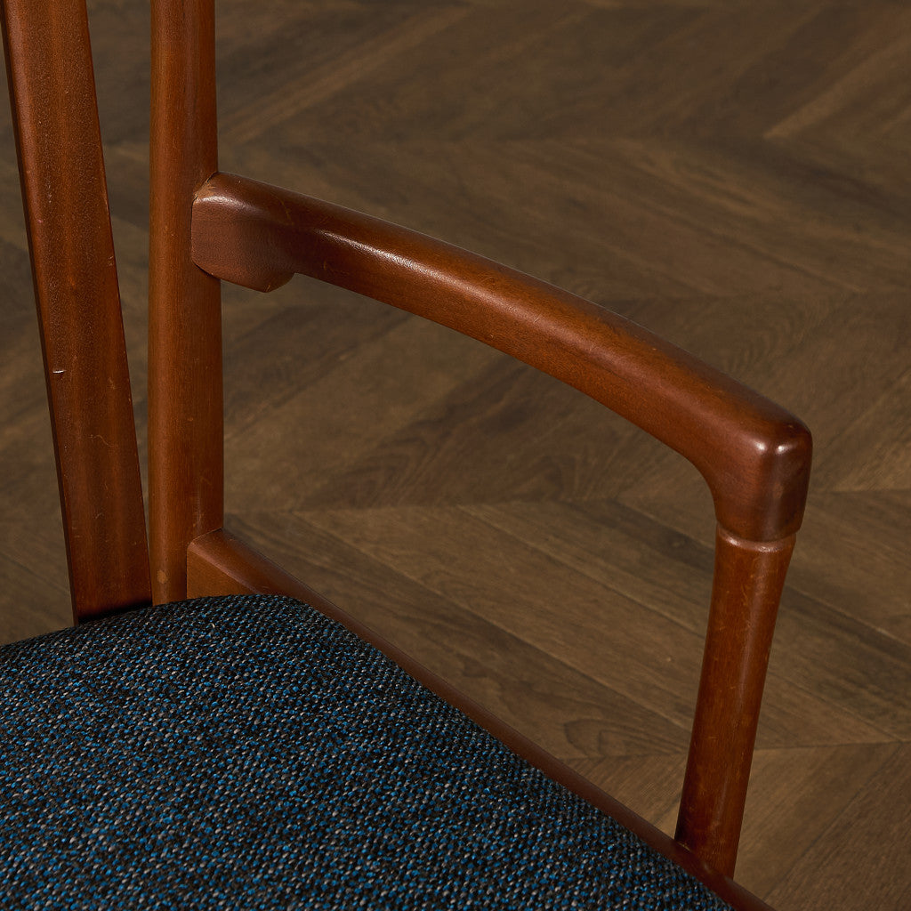 スラットバック アームチェア 座面張替え済み (LUUM) #97109 – camori