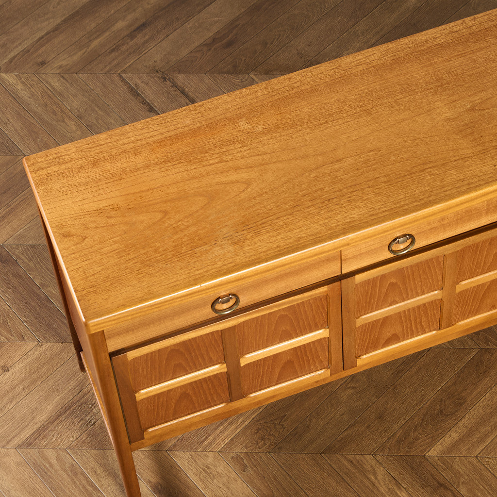 十字扉 ヴィンテージ サイドボード