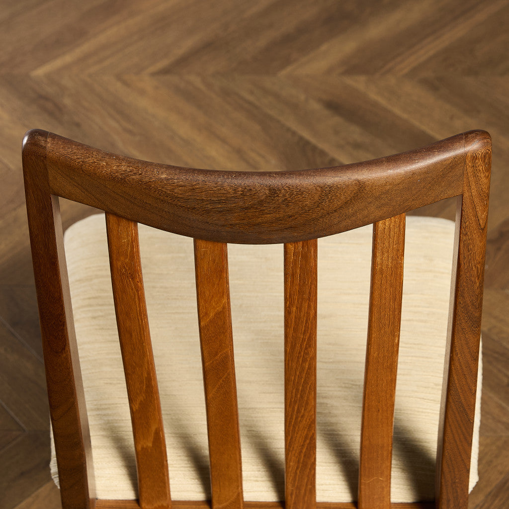 スラットバックチェア (4540)