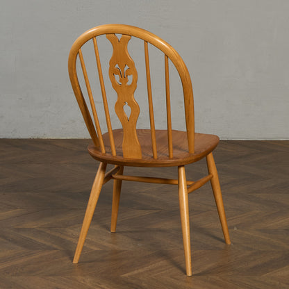 シスルバックチェア ゴールドメタルラベル