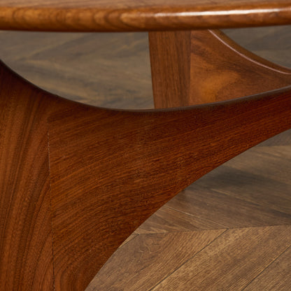 astro オーバルコーヒーテーブル