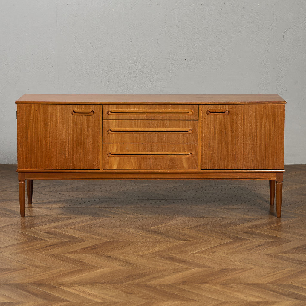 イギリス ヴィンテージ サイドボード