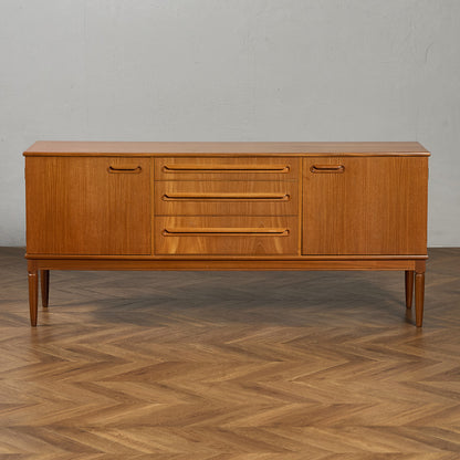 イギリス ヴィンテージ サイドボード