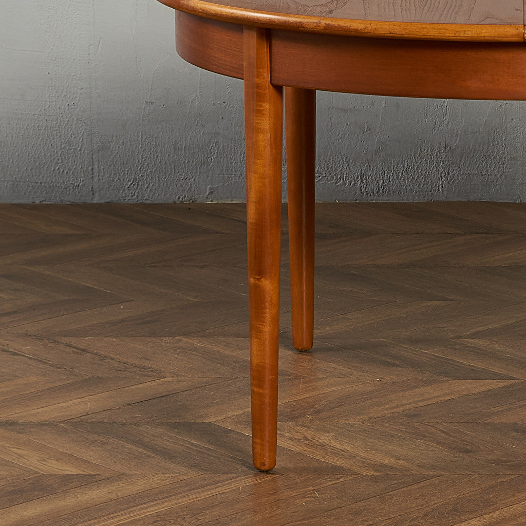 Jentique ラウンドエクステンションテーブル　直径107cm Jentique ラウンドエクステンションテーブル 直径107cm 新着