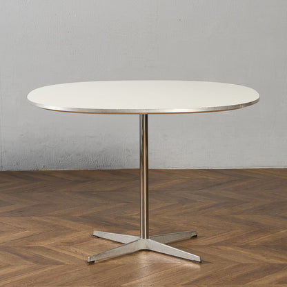 Fritz Hansen A603 Super-circular Table スーパー円テーブル