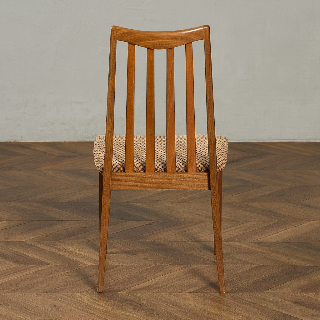 スラットバックチェア (4540)