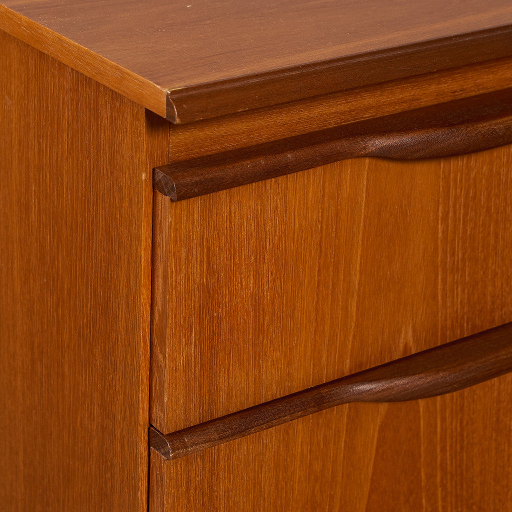 英国ヴィンテージ ハイサイドボード / ハイボード