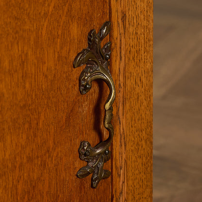 英国 クラシック ベッドサイド キャビネット