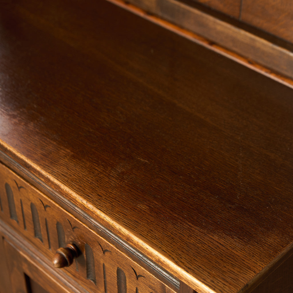 ウェルシュドレッサー 食器棚