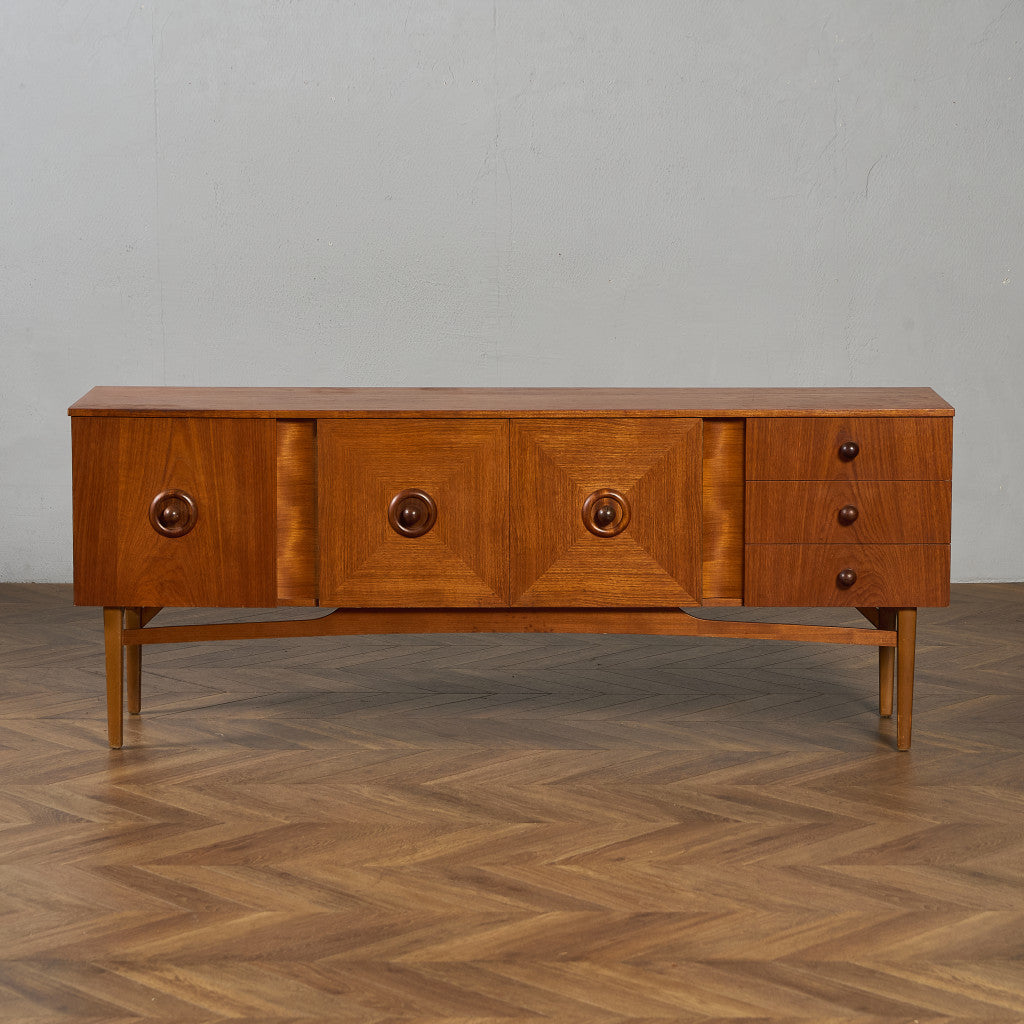 イギリス ヴィンテージ サイドボード