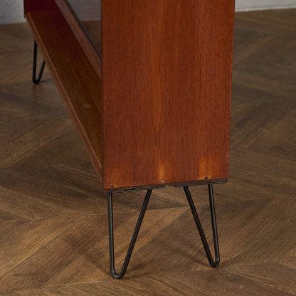 英国 ヴィンテージ ガラス キャビネット カスタム アイアン ヘアピンレッグ