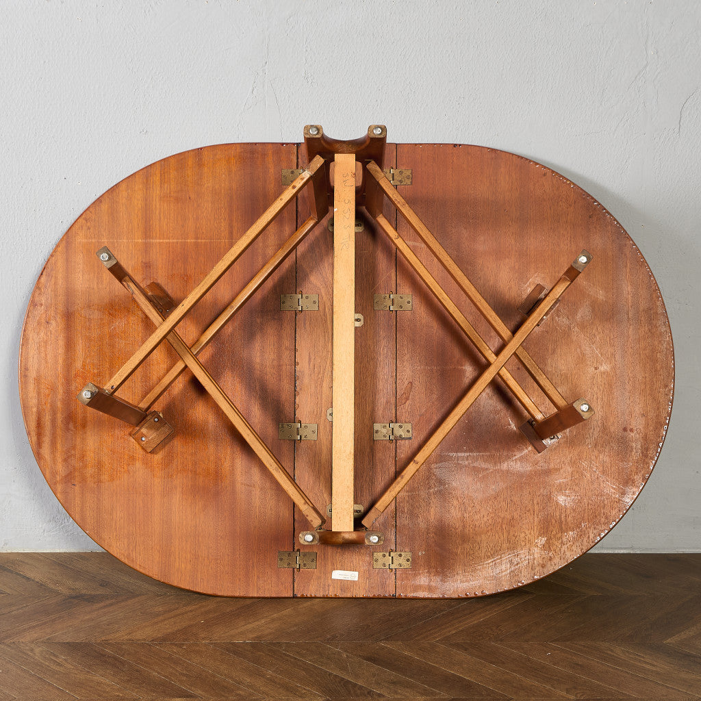 ドロップリーフゲートレッグテーブル