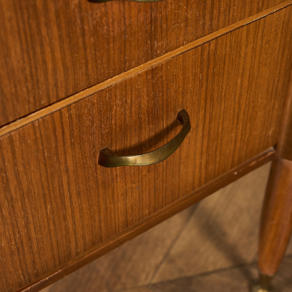 ヴィンテージ ベッドサイド キャビネット