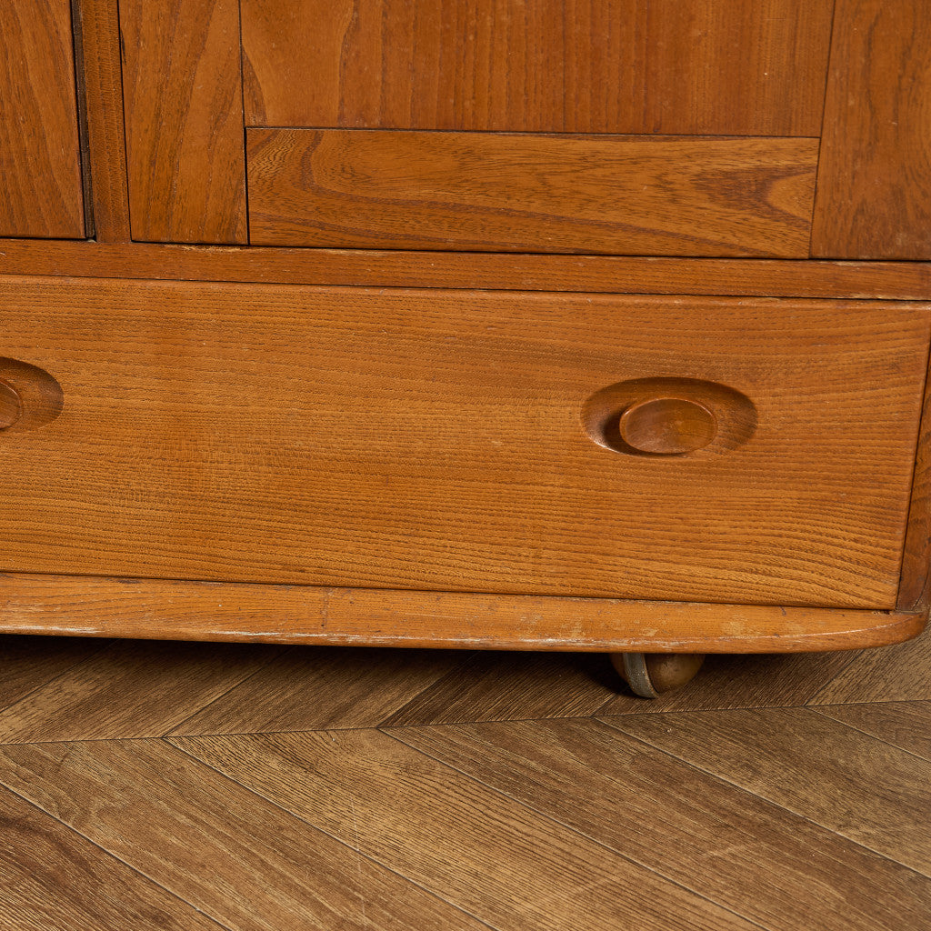 ウィンザー サイドボード