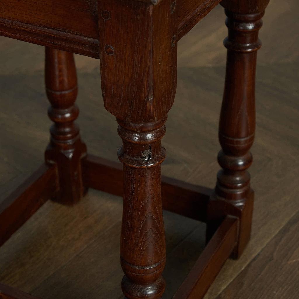 British classic oak nesting table #84618