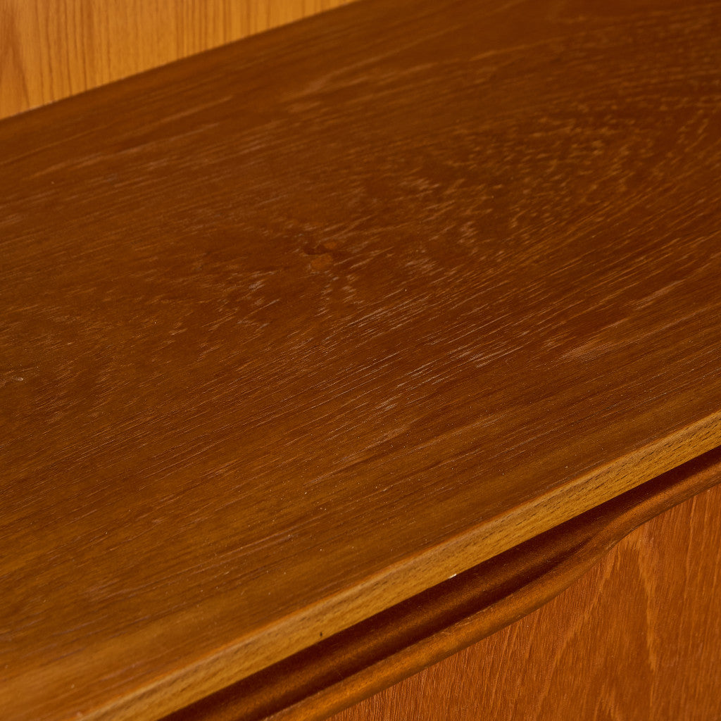 A Quinn (Sales) Ltd ヴィンテージ ウォールユニット