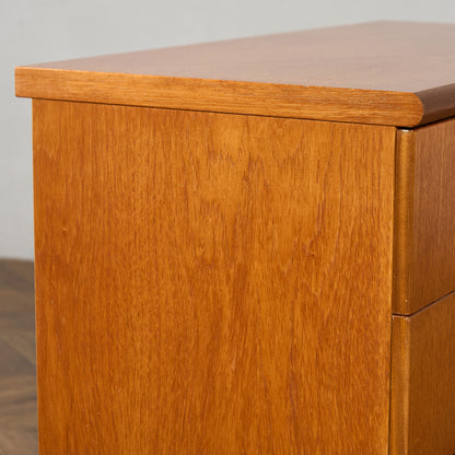 ヴィンテージ 3段チェスト