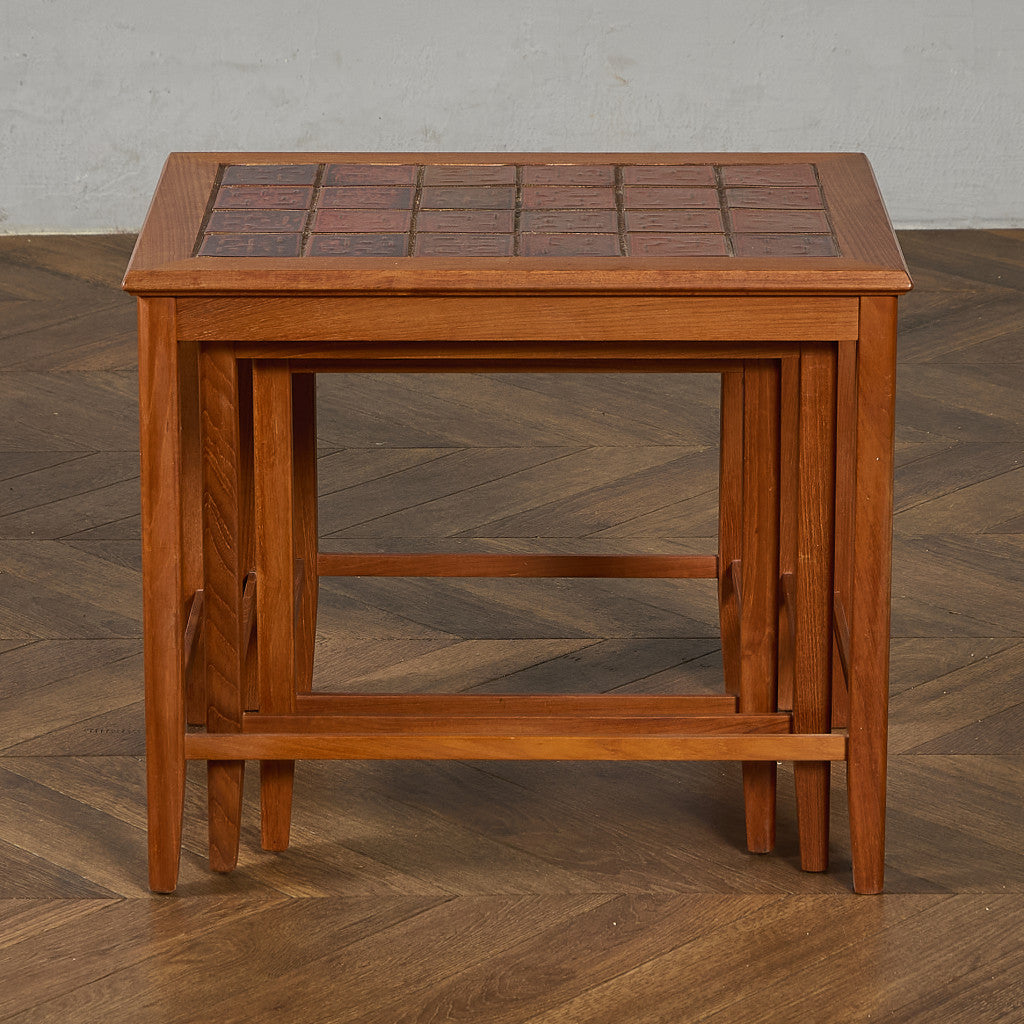 デンマーク タイルトップ ネストテーブル