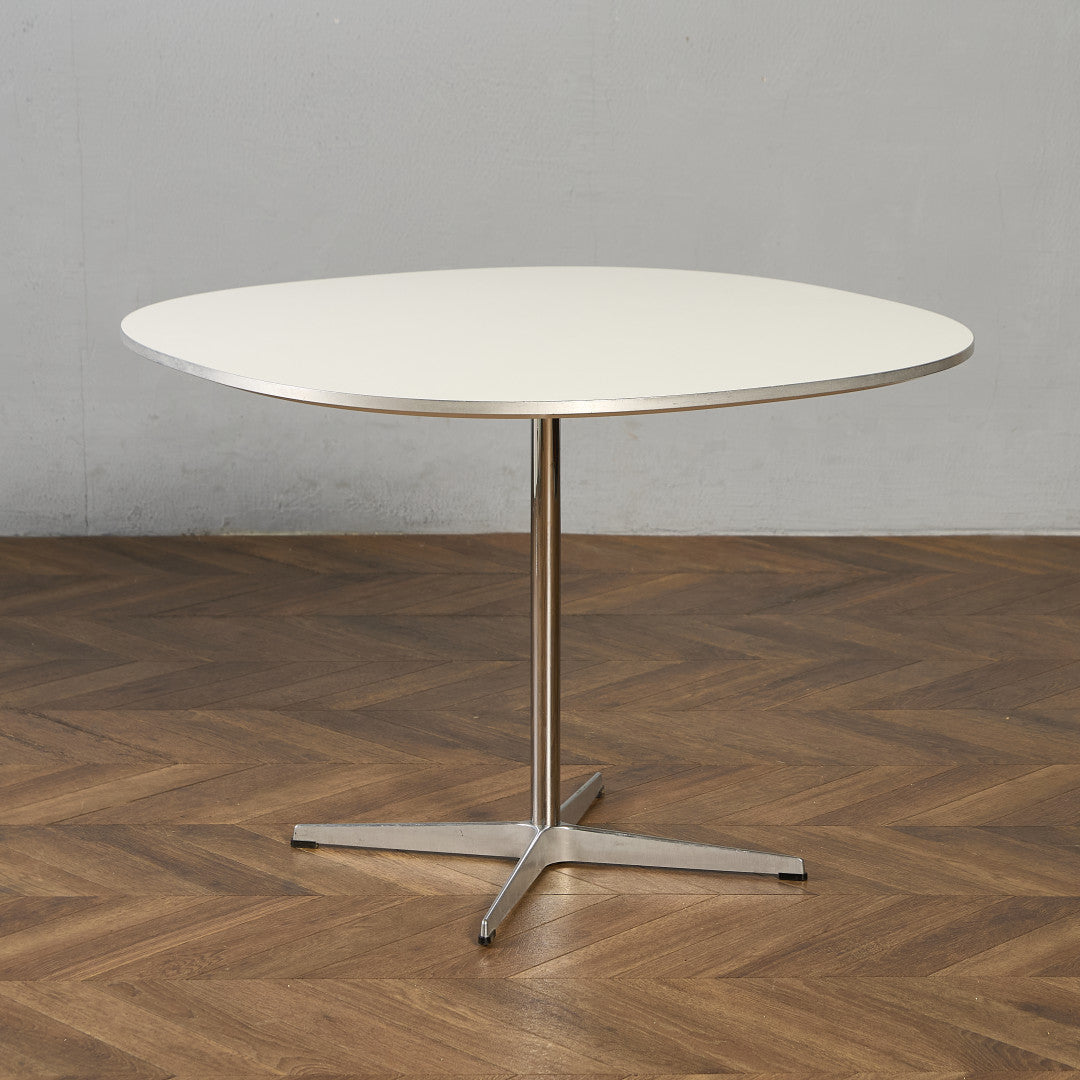 Fritz Hansen A603 Super-circular Table スーパー円テーブル