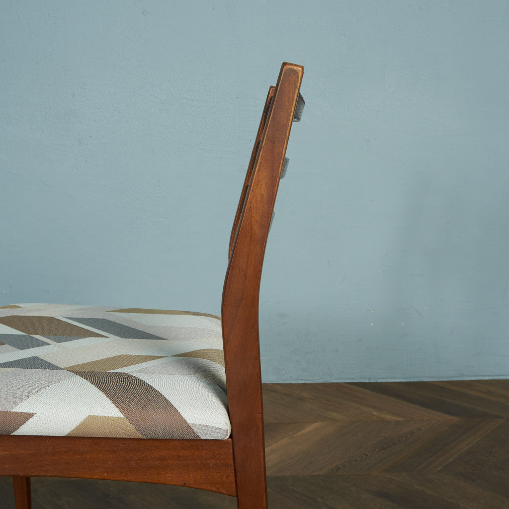 ヴィンテージ ダイニングチェア / 座面張替え済み (LUUM)