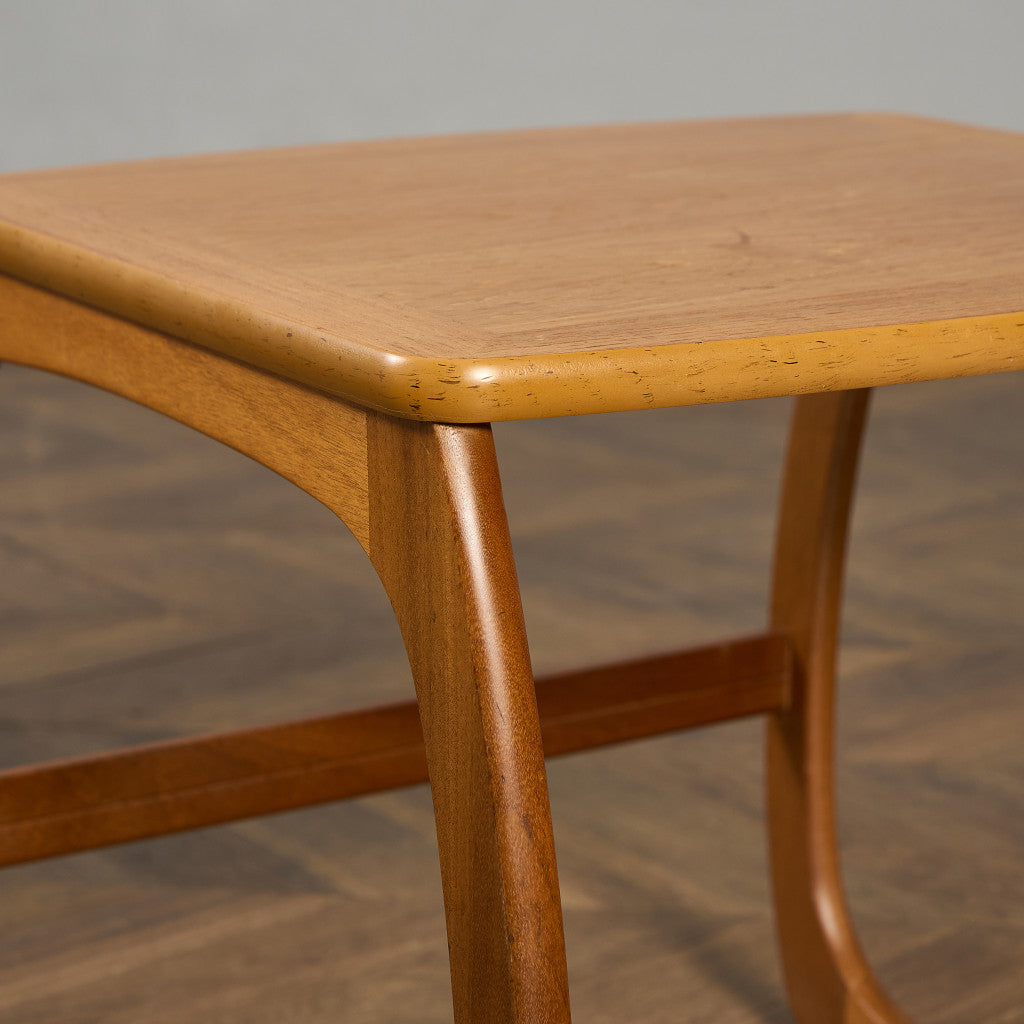 Burlington ネストテーブル