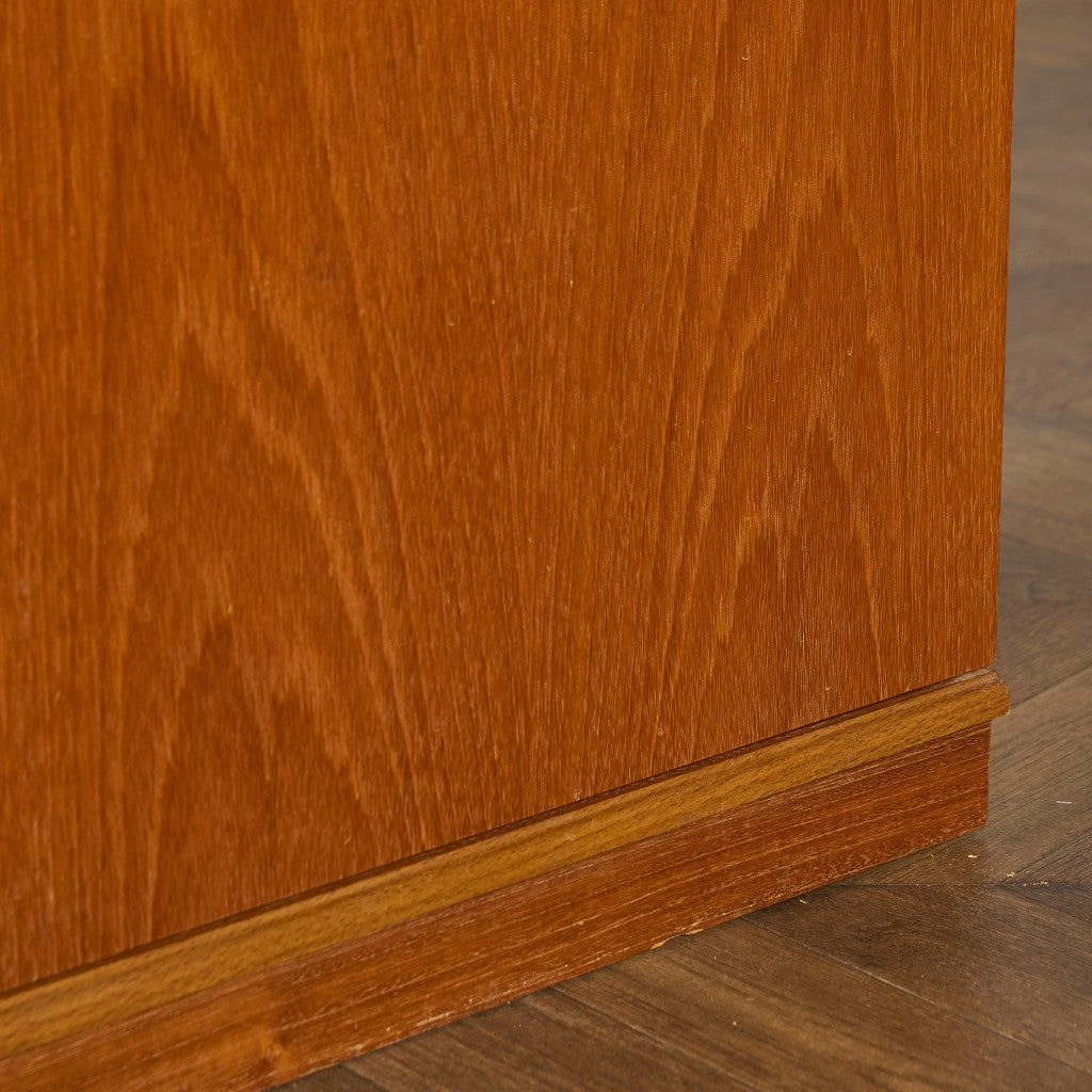 A Quinn (Sales) Ltd ヴィンテージ ウォールユニット