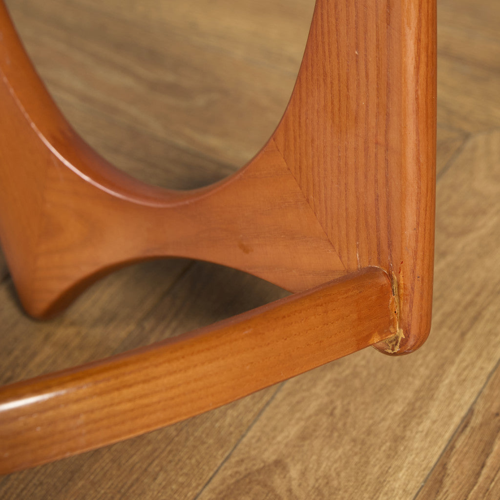 ヴィンテージ ガラストップ ネスト コーヒーテーブル