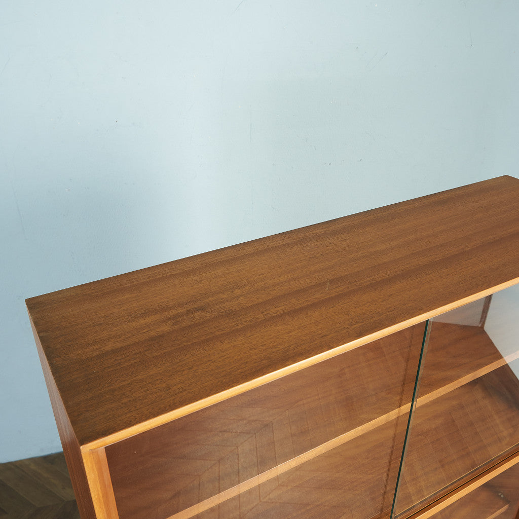 ヴィンテージ ガラスキャビネット