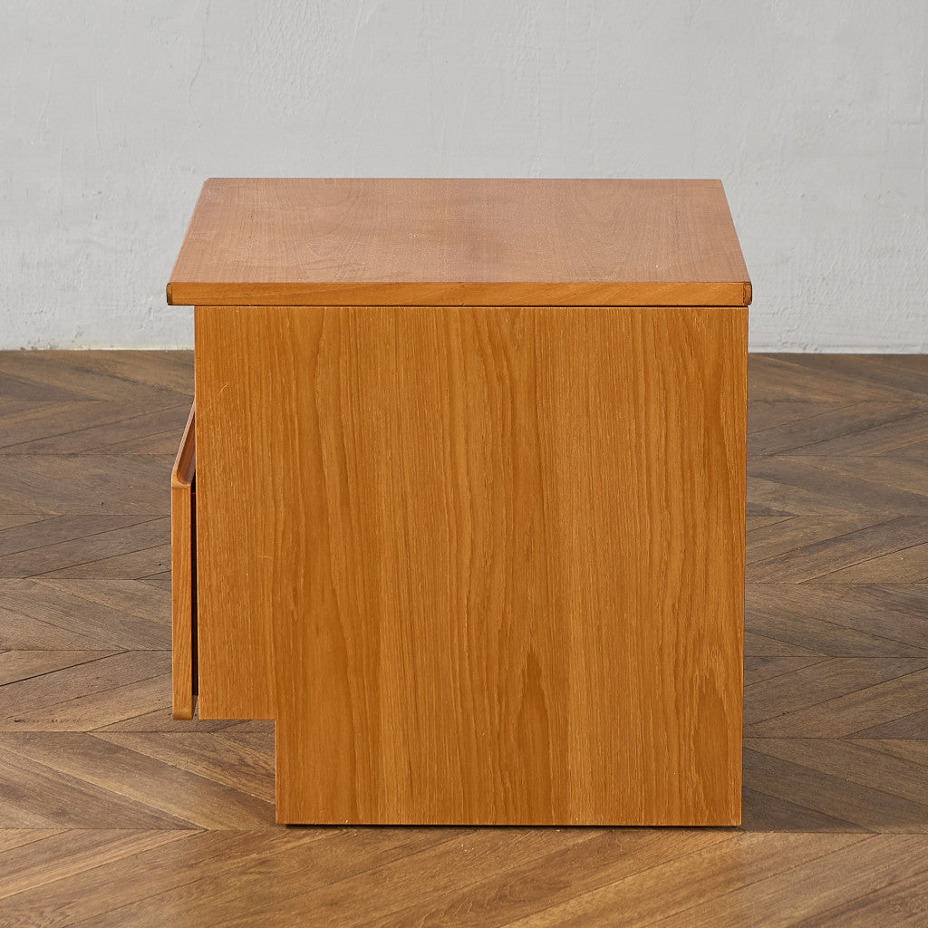 ビーバー＆タプレイ BEAVER&TAPLEY ヴィンテージ ベッドサイド