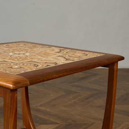 Astro ヴィンテージ タイルトップ ネストテーブル (3552D)