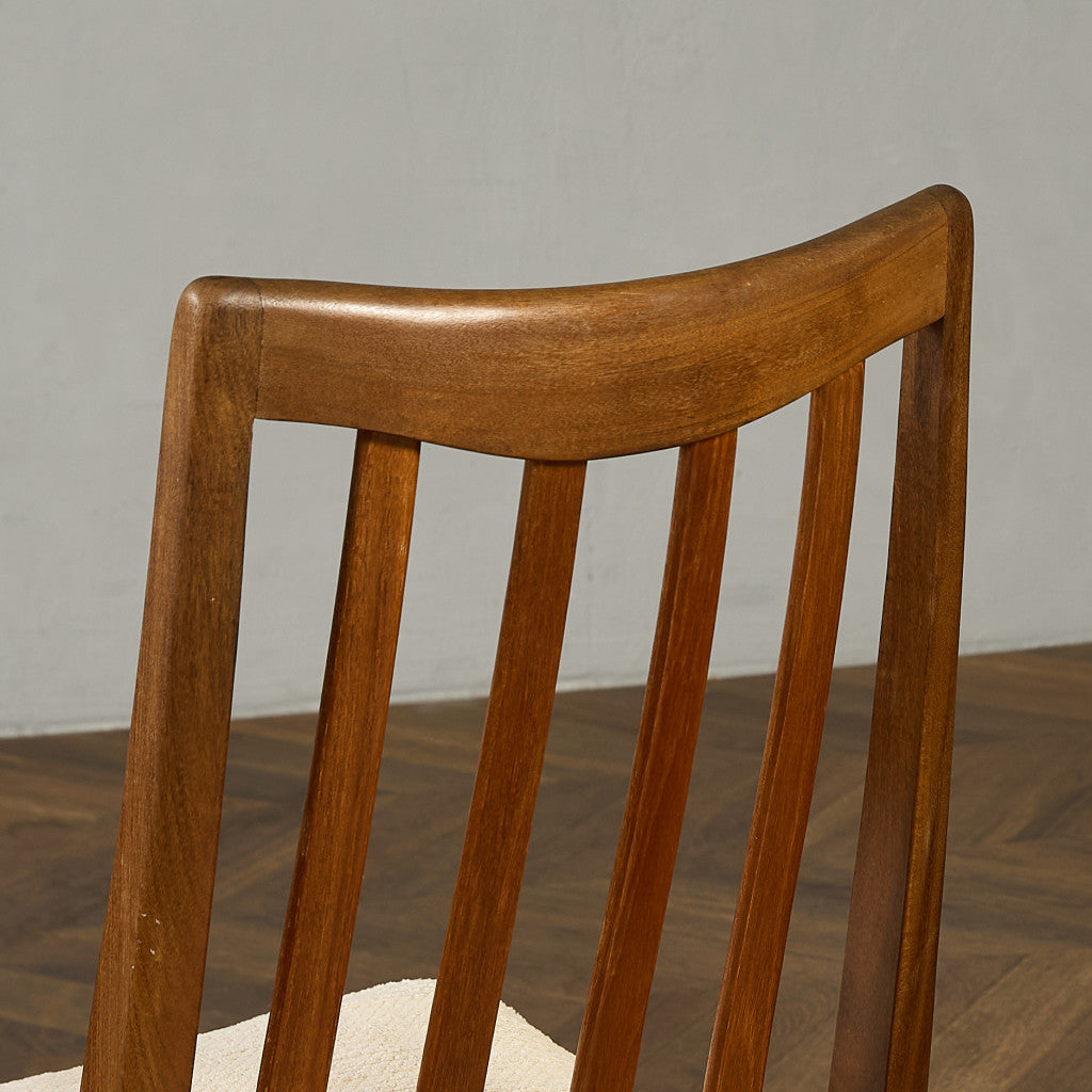 スラットバックチェア (4540)