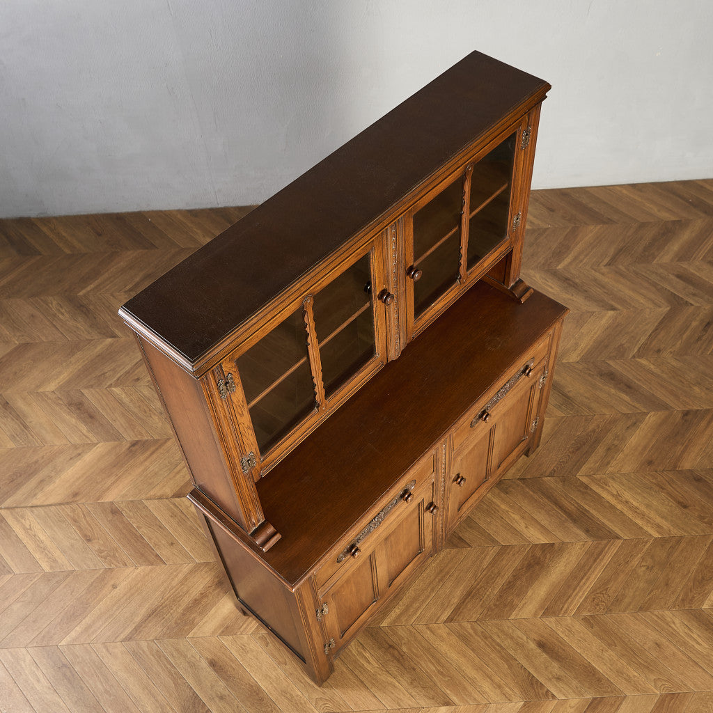 Gomme Furniture Wycombe ガラス キャビネット