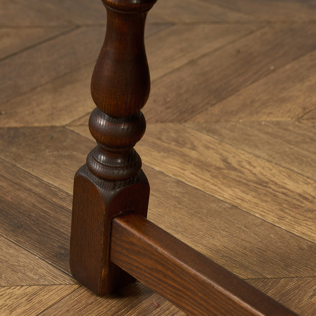 ネストテーブル