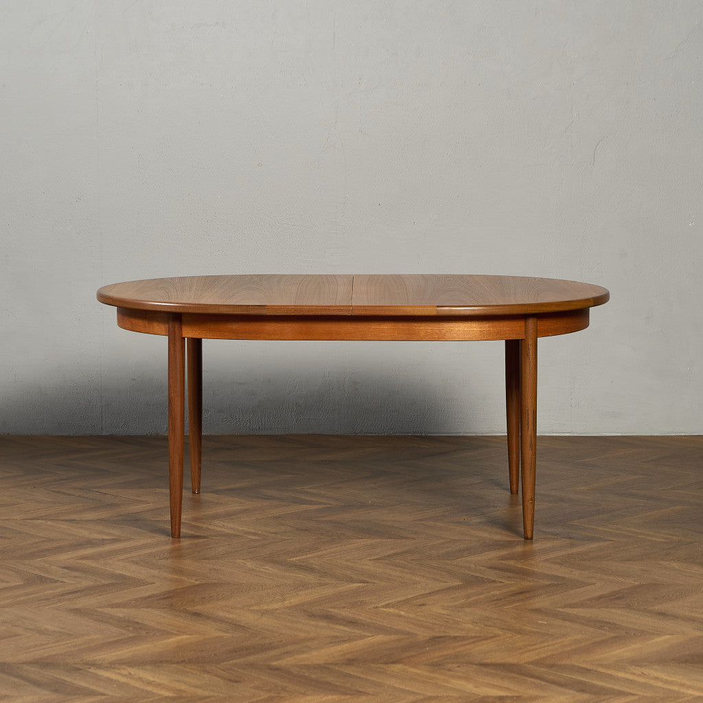ヴィンテージ エクステンション オーバルダイニングテーブル