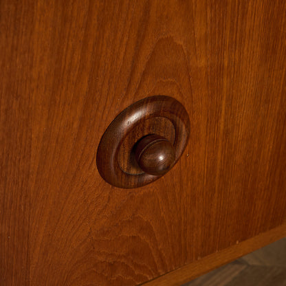 イギリス ヴィンテージ サイドボード