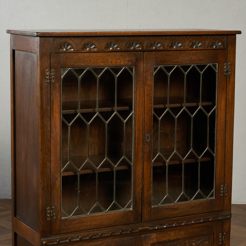 ガラス キャビネット