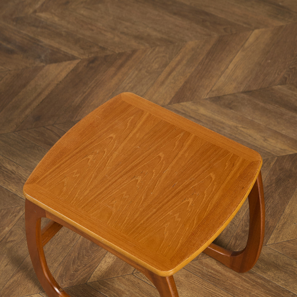 Burlington ネストテーブル