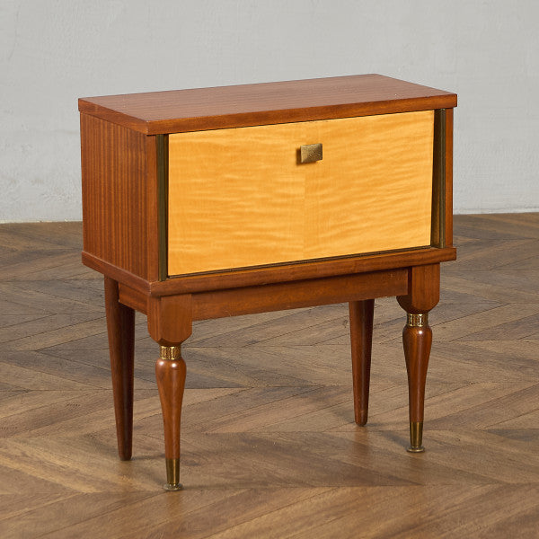 英国 ヴィンテージ ベッドサイドキャビネット