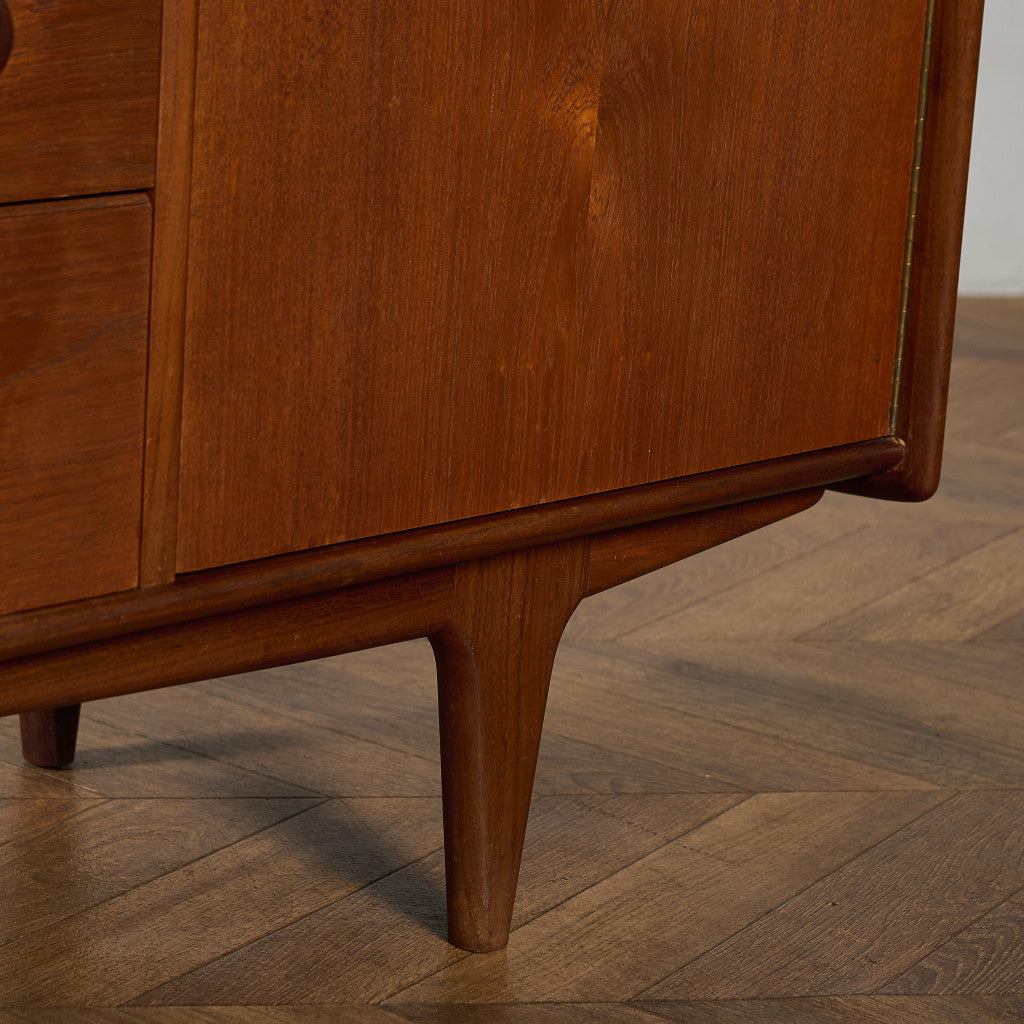 Volany ヴィンテージ サイドボード