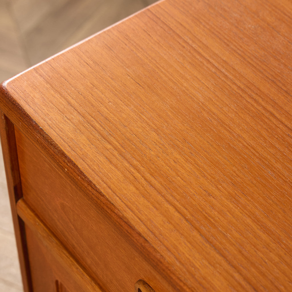 Fresco ヴィンテージ サイドボード カスタム アイアン ヘアピンレッグ