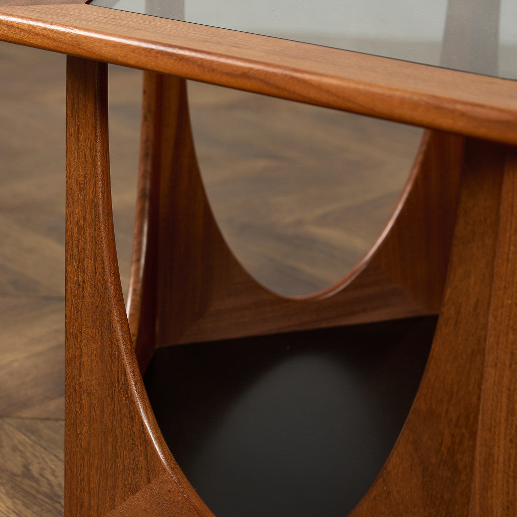 ヘキサゴナル オケージョナルテーブル (8053D)