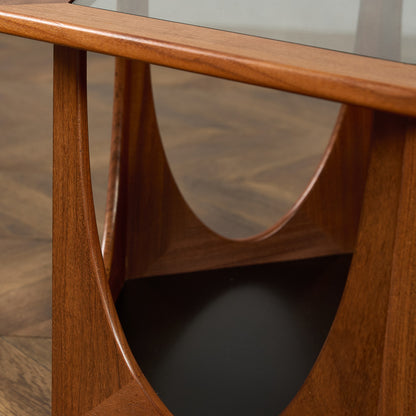 ヘキサゴナル オケージョナルテーブル (8053D)